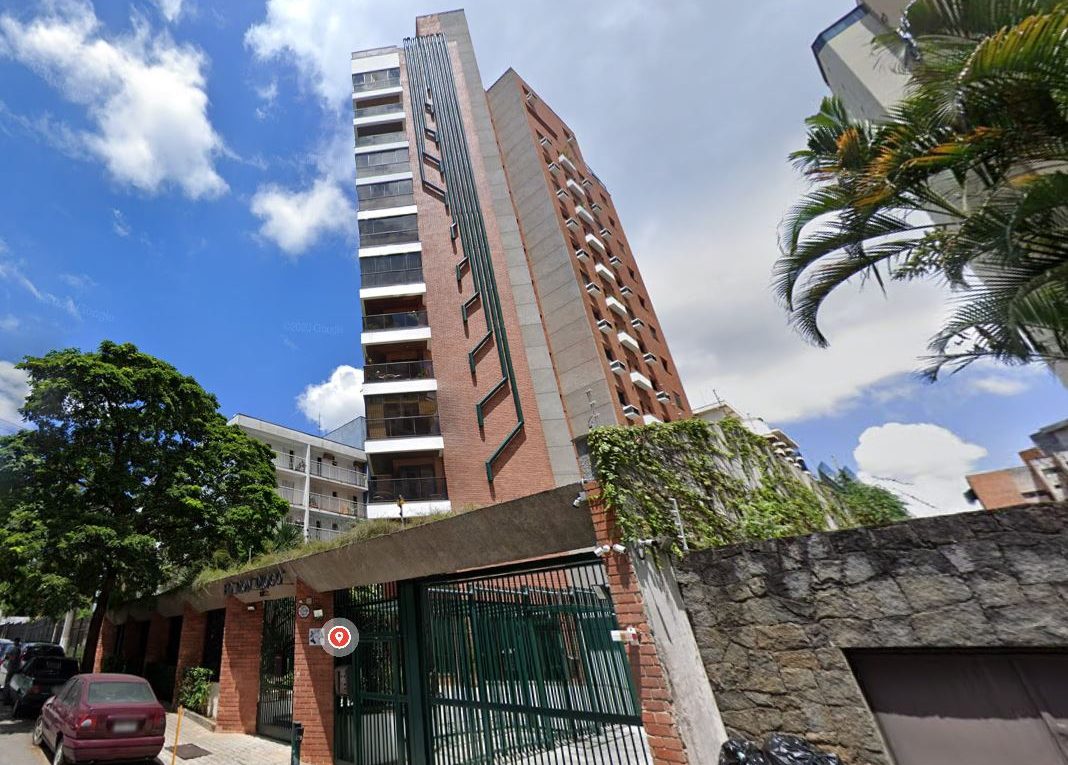 APTO RES. A. Ú. 240,10M² + 3 VAGAS - REAL PARQUE/SP