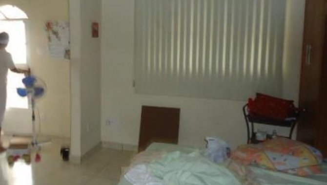 Foto - Casa, Residencial, Senador Camara, 6 Dormitório(S) - [1]