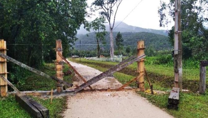 Foto - Área Rural - Fazenda Lamin - São Francisco do Sul - SC - [1]