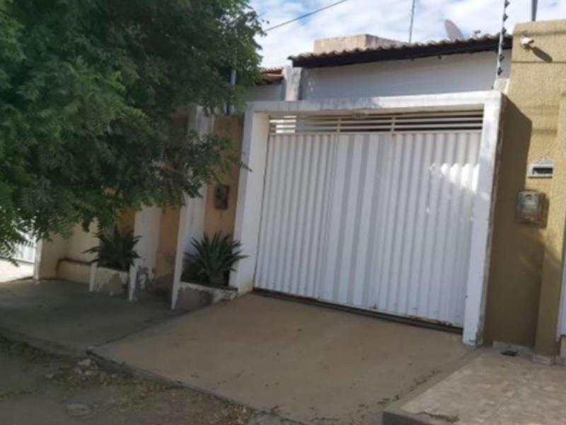 98058 - Casa, Residencial, 2 dormitório(s), 1 vaga(s) de garagem