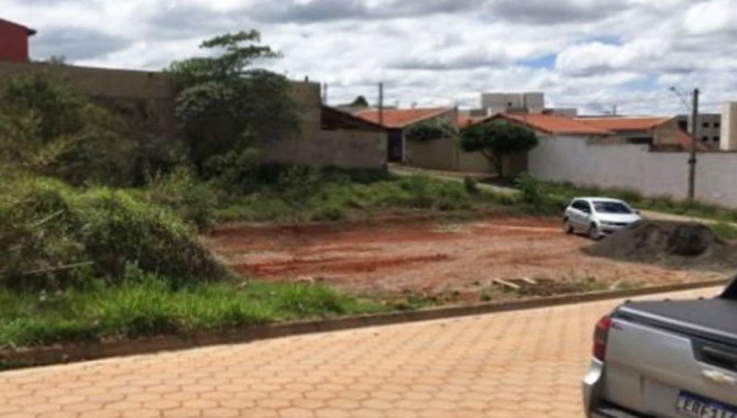 Foto - Área 250 m² - Itapetininga-SP - Rua Francisco Alves Martins, Lote 12, Setor 08 da Quadra A. - Vila Recreio - [1]