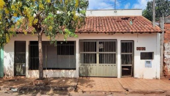 Foto - Casa - Guará-SP - Rua Horácio Borges de Freitas, 310 - Vila Vitória - [1]